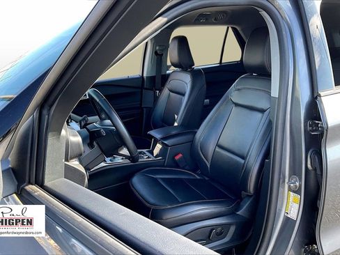 Certified 2023 Ford Explorer XLT w/ Equipment Group 202A image 24