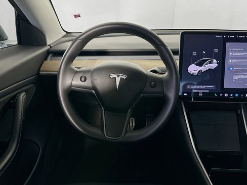 Used 2020 Tesla Model 3 Performance image 16