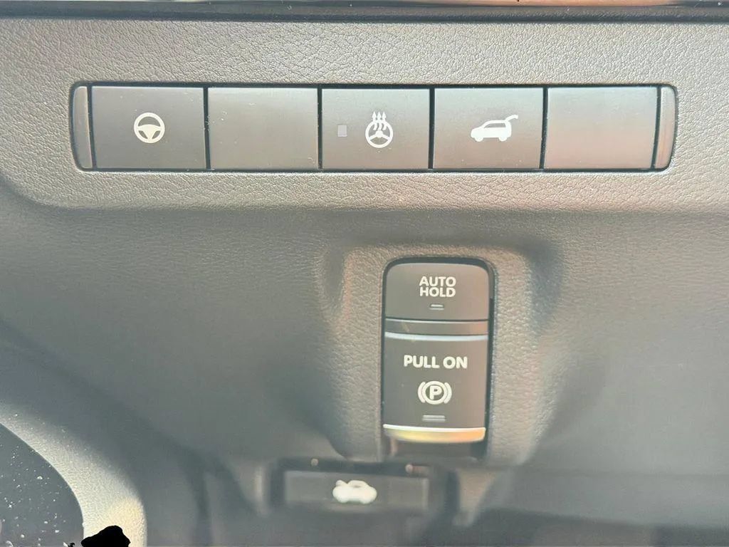Used 2025 Nissan Murano SL AWD/4WD image 17