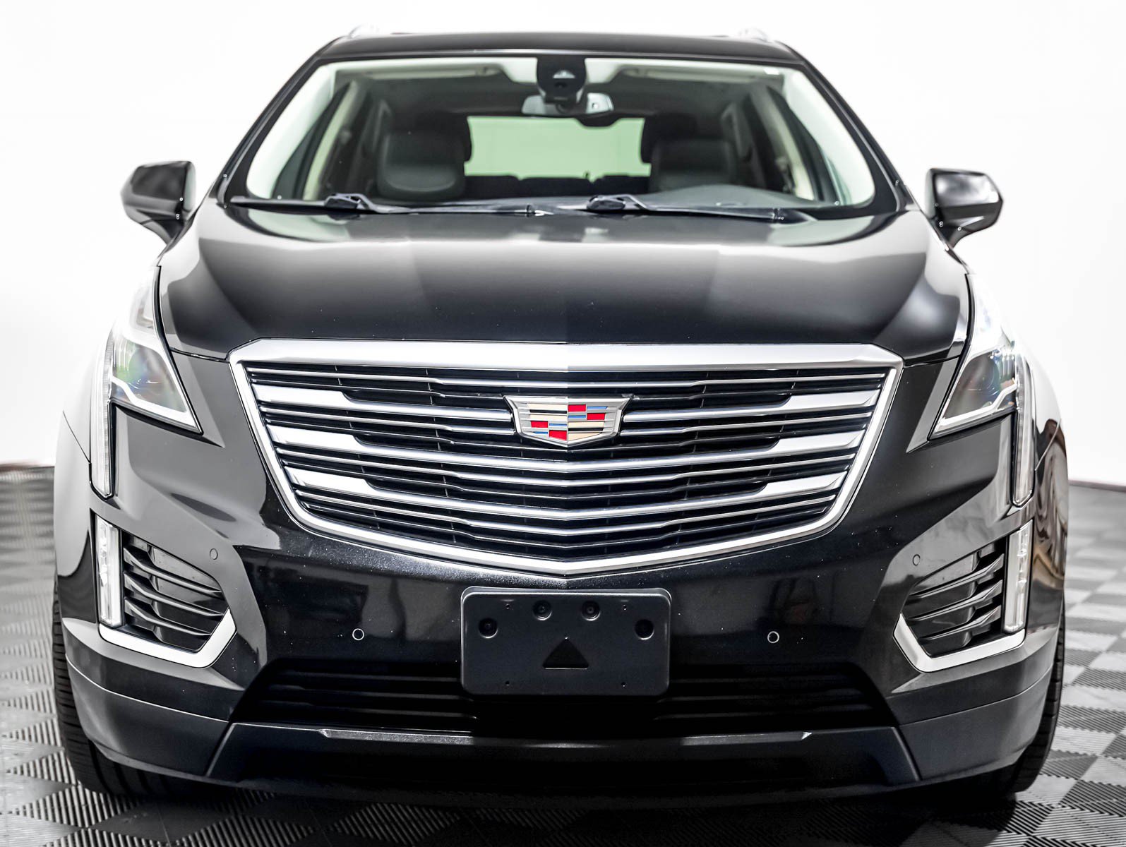 Used 2017 Cadillac XT5 Premium Luxury FWD image 6