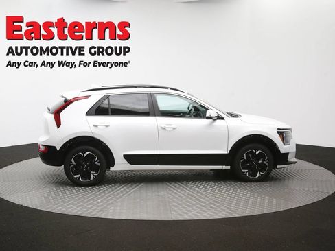 Used 2023 Kia Niro Wind w/ Wind Preserve Package FWD image 44