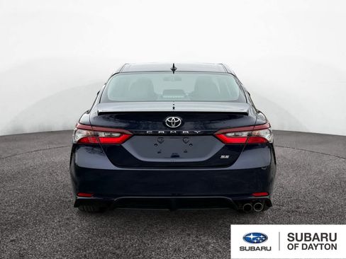 Used 2021 Toyota Camry SE image 4