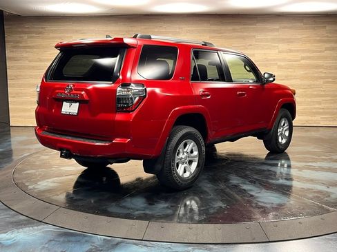 Used 2021 Toyota 4Runner SR5 Premium w/ Moonroof Package AWD/4WD image 14