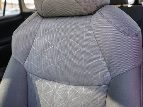 Used 2024 Toyota RAV4 XLE AWD/4WD image 25