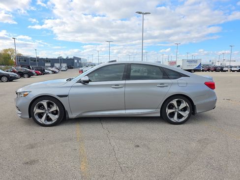 Used 2019 Honda Accord Touring image 9