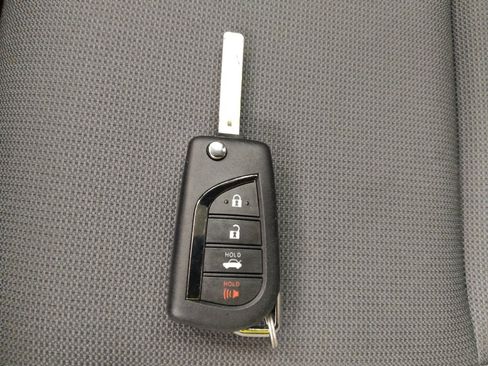 Used 2024 Toyota Corolla LE image 32