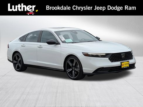 Used 2023 Honda Accord Sport image 1