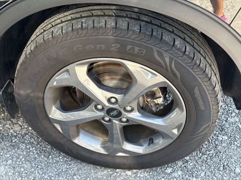 Used 2025 Ford Escape ST-Line Select AWD/4WD image 6