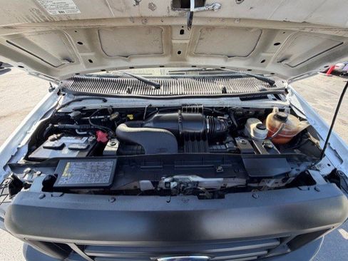 Used 2009 Ford E-350 and Econoline 350 Super Duty image 18
