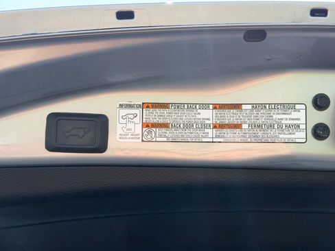 Used 2016 Toyota RAV4 XLE AWD/4WD image 28