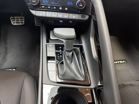 New 2026 Hyundai Elantra Sport FWD image 21