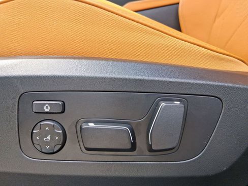 Used 2026 BMW X3 xDrive30 w/ Premium Package image 12