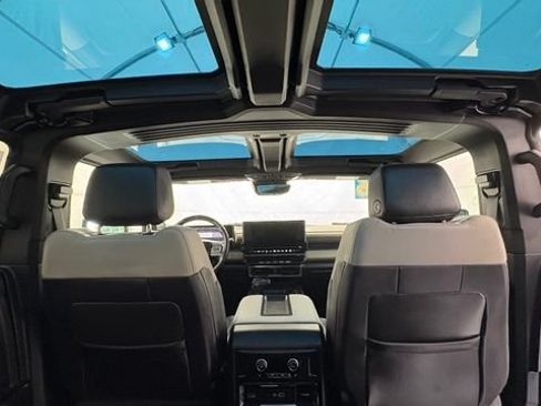 Used 2026 GMC Hummer EV SUV AWD/4WD image 32
