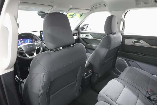 Used 2025 Ford Explorer Active RWD image 28