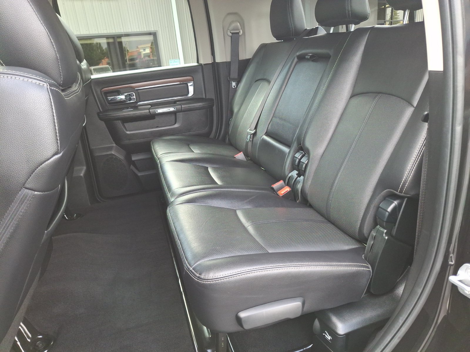 Used 2018 RAM 2500 Laramie w/ Convenience Group AWD/4WD image 21