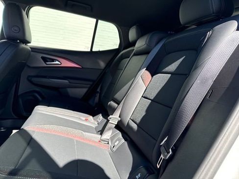 New 2025 Chevrolet Equinox EV RS image 7