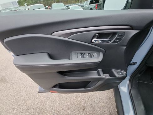 Used 2025 Honda Ridgeline RTL image 27