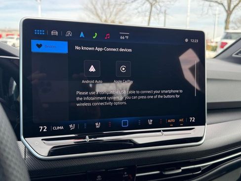 Used 2026 Volkswagen Golf 2.0T image 17