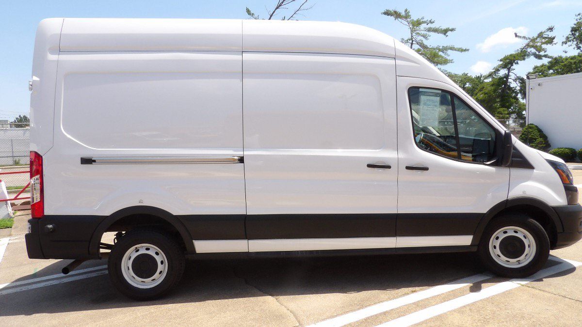 Used 2022 Ford Transit 250 148 High Roof w/ Load Area Protection Package RWD image 2