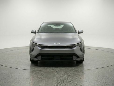Used 2025 Kia K4 LXS image 2