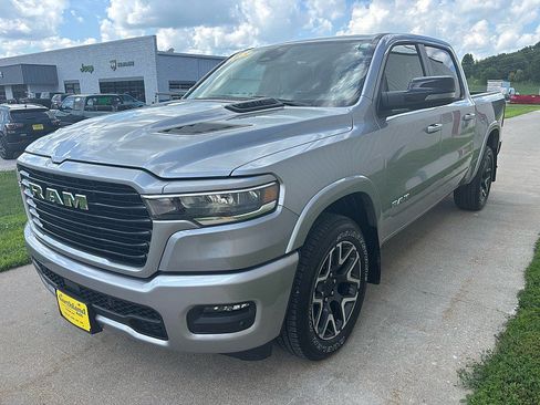 Used 2025 RAM 1500 Laramie w/ Sport Appearance Package AWD/4WD image 6