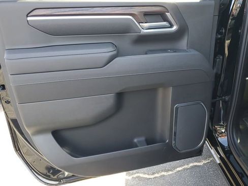 Used 2026 GMC Sierra 2500 SLT image 23