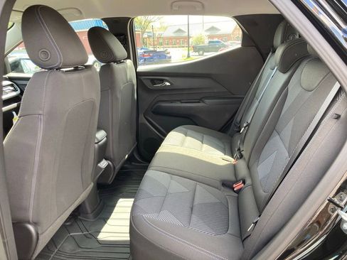 New 2027 Chevrolet Bolt LT w/ Comfort Package FWD image 21