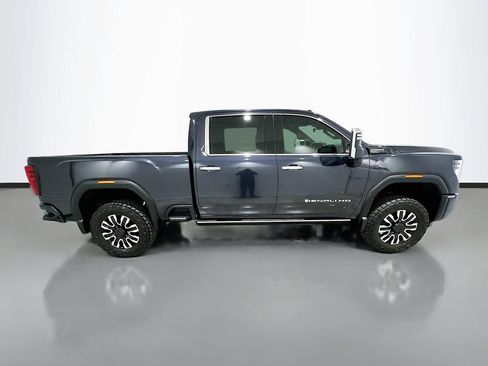 Used 2024 GMC Sierra 2500 Denali Ultimate w/ Max Trailering Package AWD/4WD image 8