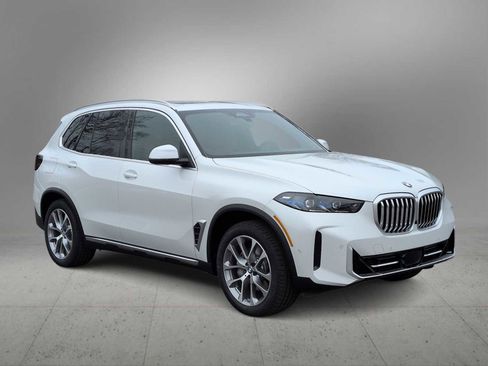 New 2026 BMW X5 xDrive40i image 2