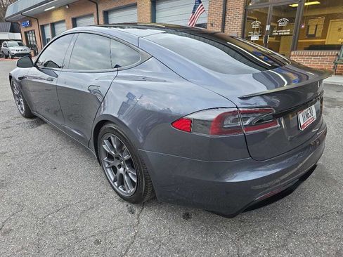 Used 2021 Tesla Model S Plaid image 3