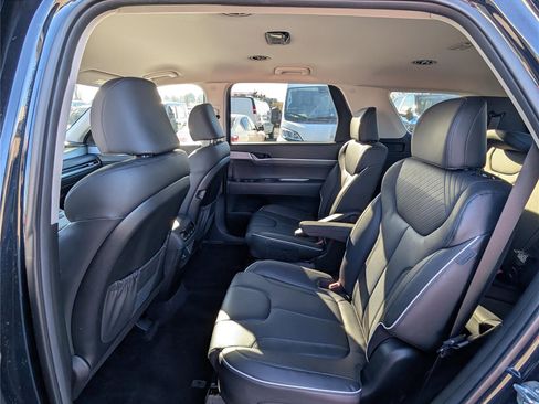 Used 2024 Hyundai Palisade SEL image 15