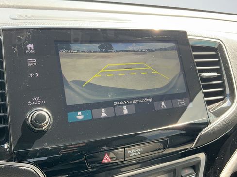 Used 2019 Honda Pilot Elite image 12