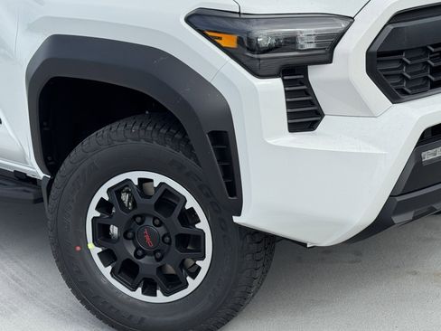 New 2026 Toyota Tacoma TRD Off-Road AWD/4WD image 10