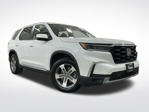 Certified 2025 Honda Pilot EX-L image 4