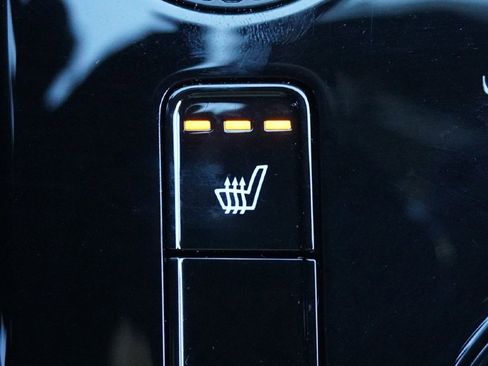 Used 2025 Kia Niro EX w/ EX Cold Weather Package image 59