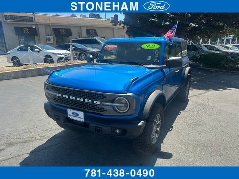 Certified 2025 Ford Bronco Badlands AWD/4WD image 1