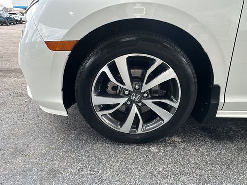 Used 2021 Honda Odyssey Touring image 9