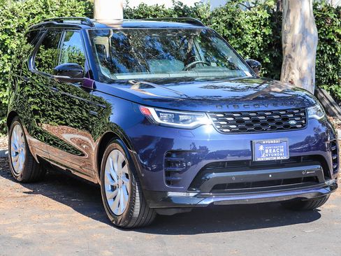 Used 2023 Land Rover Discovery S R-Dynamic AWD/4WD image 3