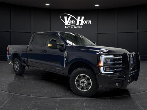 Used 2024 Ford F350 Lariat AWD/4WD image 43