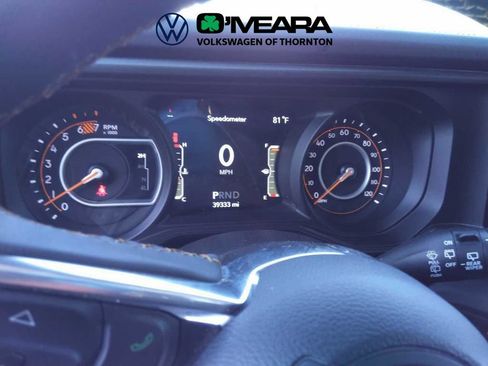 Used 2025 Jeep Wrangler Unlimited Sahara AWD/4WD image 5