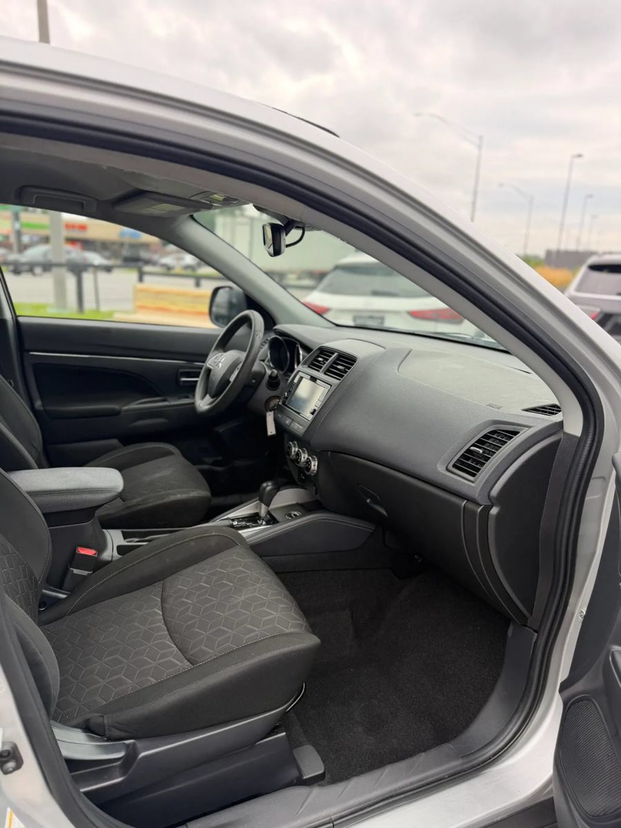 Used 2021 Mitsubishi Outlander Sport LE AWD/4WD image 12