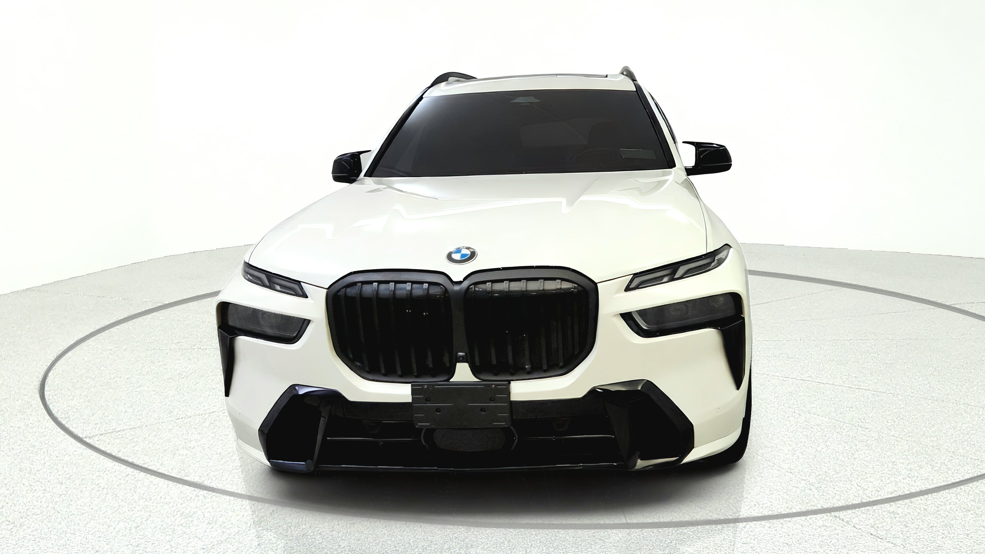 Used 2023 BMW X7 xDrive40i w/ M Sport Package AWD/4WD image 2