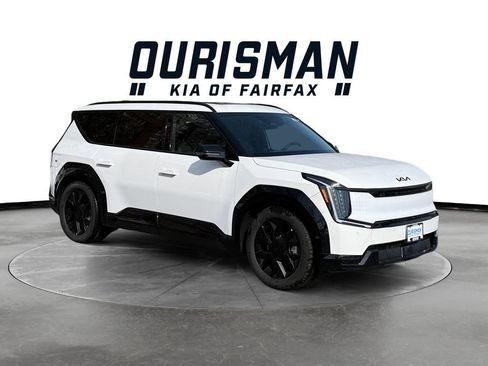 New 2026 Kia EV9 Land w/ Nightfall Edition Package image 1