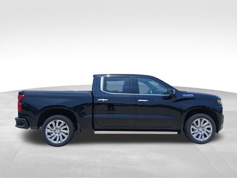 Used 2019 Chevrolet Silverado 1500 High Country w/ High Country Premium Package AWD/4WD image 6