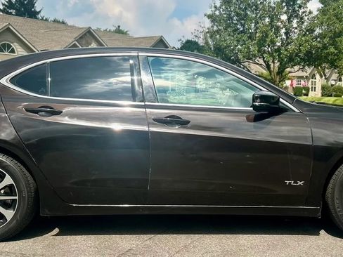 Used 2015 Acura TLX FWD image 8