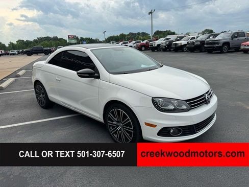 Used 2013 Volkswagen Eos FWD image 2