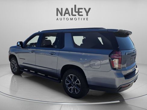 Used 2022 Chevrolet Suburban Z71 w/ Z71 Off-Road Package image 3