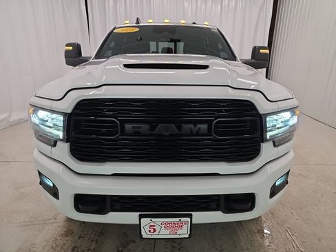 Used 2023 RAM 3500 Limited image 10