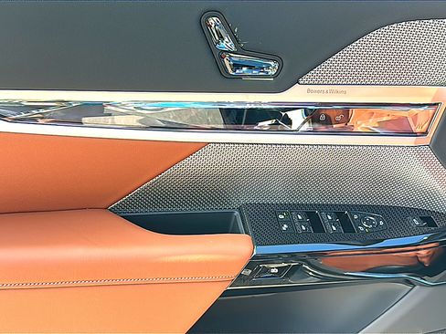 New 2026 BMW 740i w/ Premium Package RWD image 13