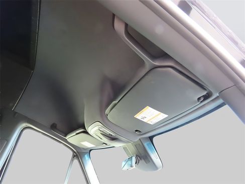 Used 2024 Mercedes-Benz Sprinter 2500 image 48